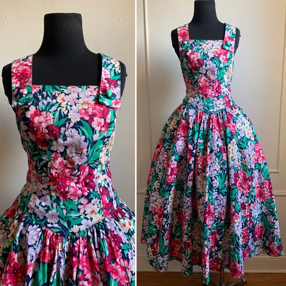 Vintage 80s Cottage Core Floral Extravaganza Midi Dress Sustainable Fashion - Picture 1 of 9